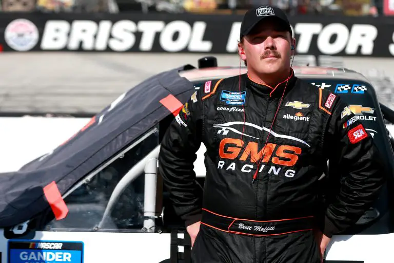 NASCAR Gander Outdoor Truck Series UNOH 200 presented by Ohio Logistics - Qualifying