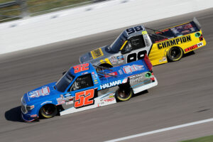 NASCAR Gander RV & Outdoors Truck Series Kansas 200