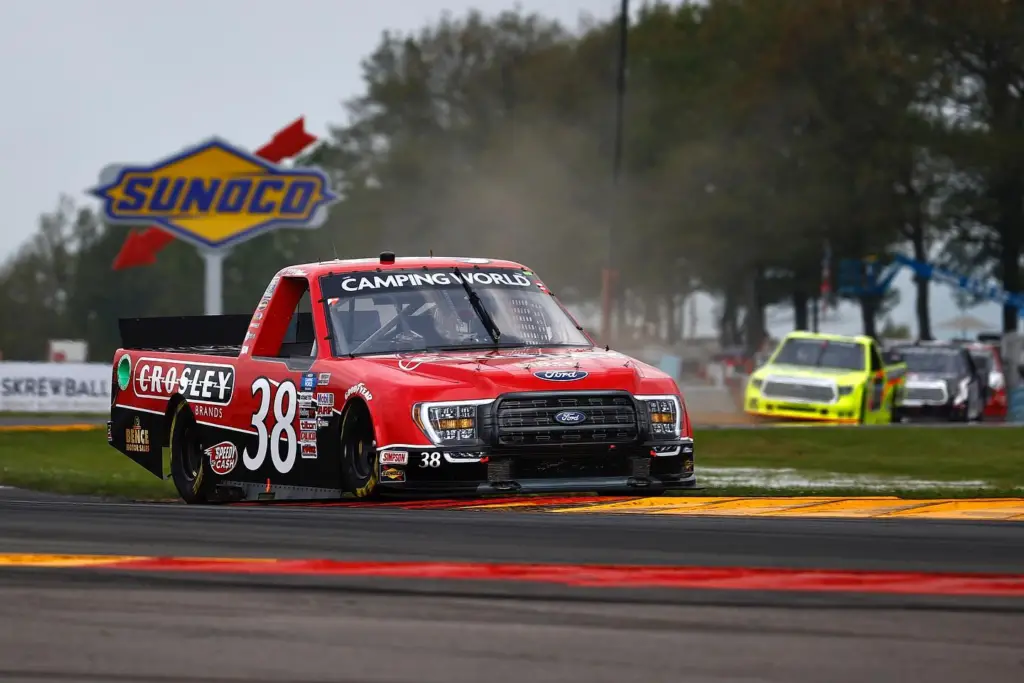 NASCAR（DREE-CAST CAB FREE WHEELING） 2020 Jennifer Jo Cobb Fastener Supply 1:64 Truck (NASCAR Die