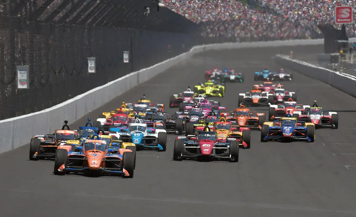 Scott Dixon leads the field at the 105th Running of the Indy 500.