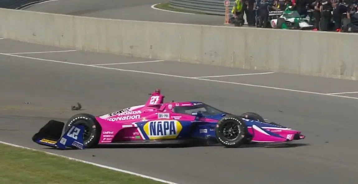 Alexander Rossi crashes in second practice at Barber.