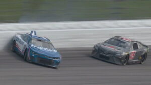 Kyle Larson saves car sideways Kansas Speedway 2022 NASCAR Cup Series