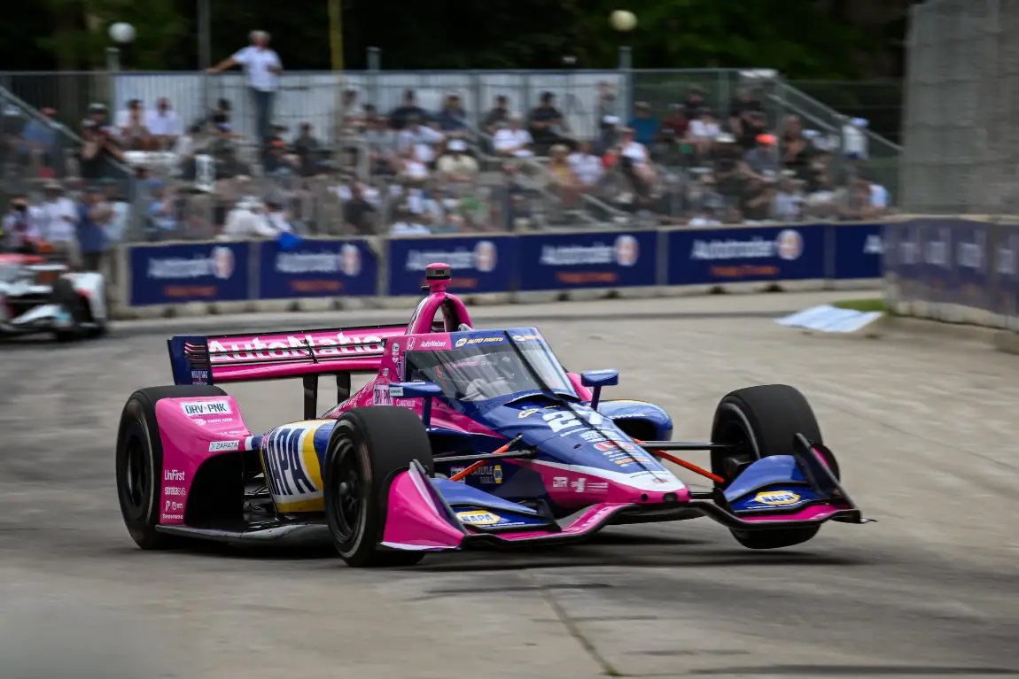 Alexander Rossi drives the No. 27 Andretti Autosport Honda around the Raceway at Belle Isle Park.