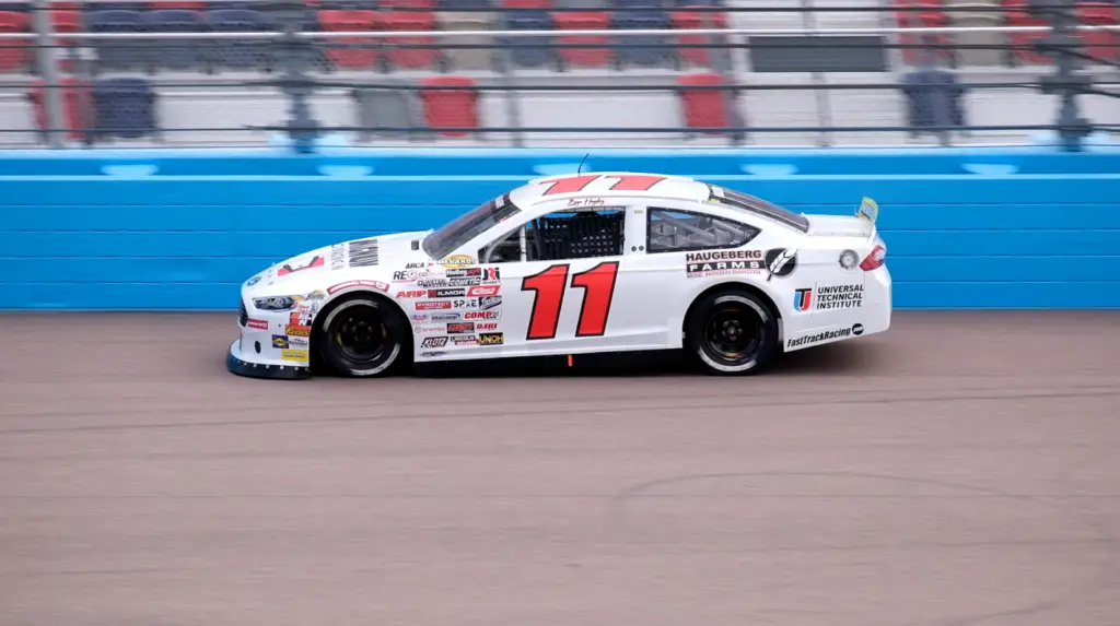 2023 No. 11 Fast Track Racing Paint Schemes | TobyChristie.com