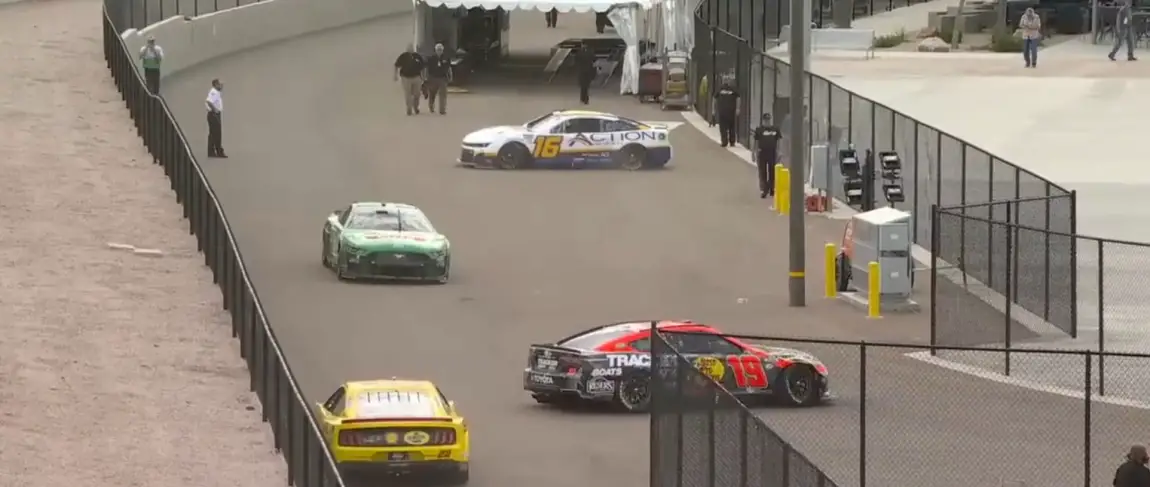 NASCAR phoenix video practice drivers turned around drivers confused