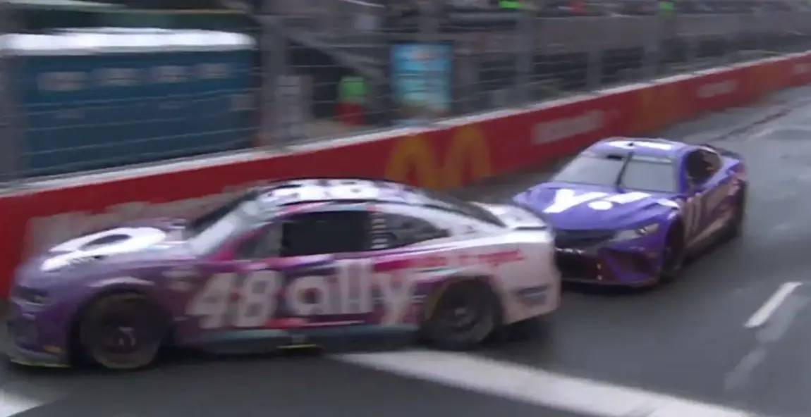 Alex Bowman Denny Hamlin incident Turn 11 Lap 41 Chicago Street Race video 2023