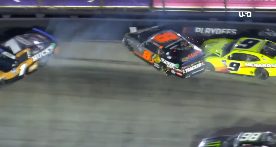 Josh Berry Sam Mayer crash Bristol 2023 NASCAR Xfinity Series Food City 300 video