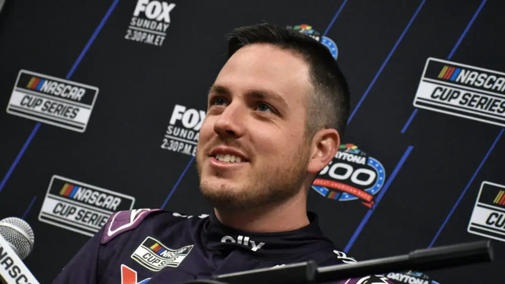 On the Brink of Historic Daytona 500 Pole Mark, Bowman Credits Hendrick ...