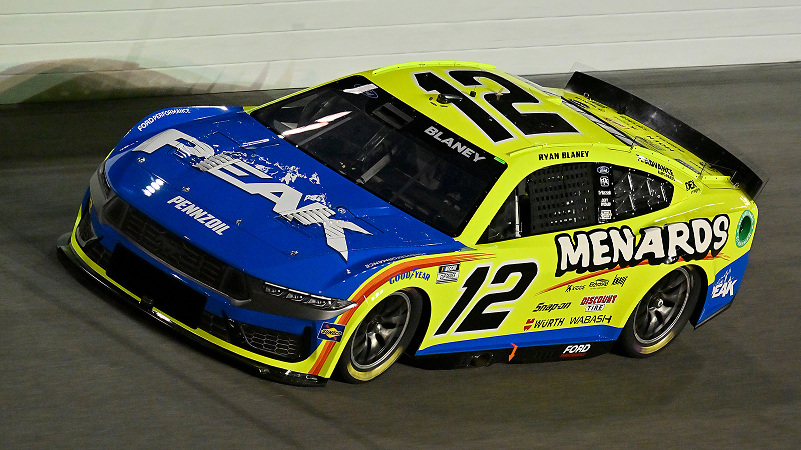 Ryan Blaney 2024 Menards / Peak paint scheme Team Penske 2024 NASCAR Cup Series