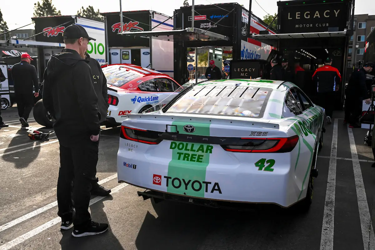 John Hunter Nemechek 2024 Dollar Tree white paint scheme LEGACY MOTOR CLUB NASCAR Cup Series