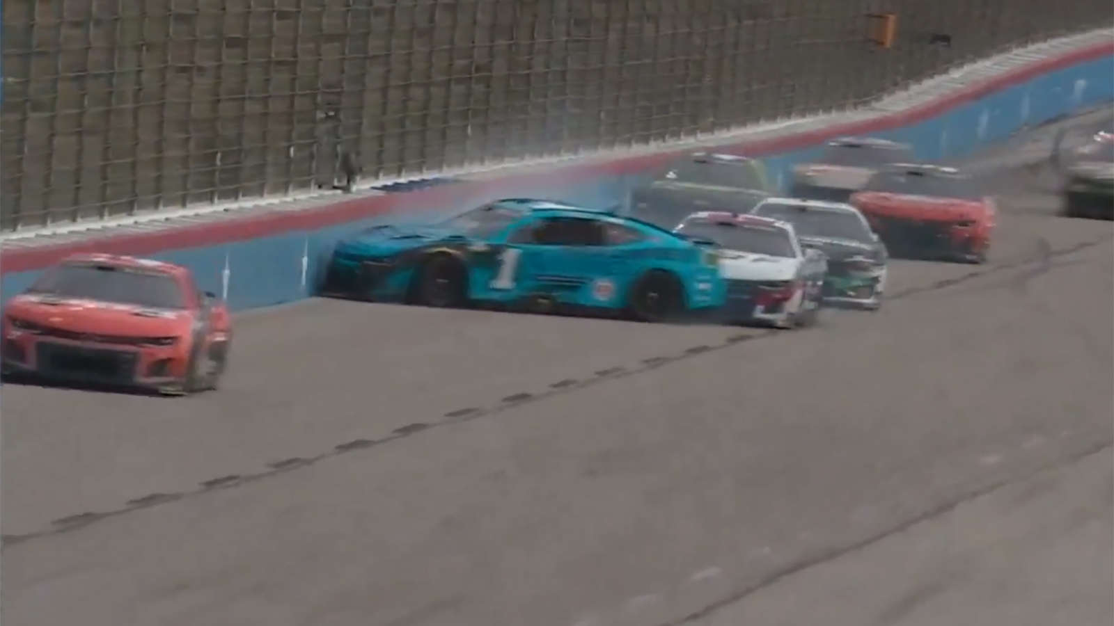 Ross Chastain William Byron crash last lap Texas 2024 video Autotrader EchoPark 400 finish video