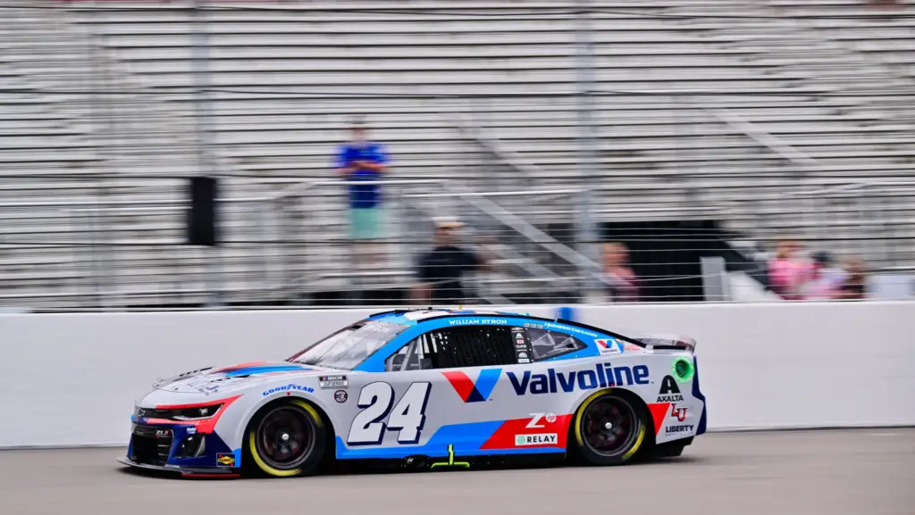 No. 24 Hendrick Motorsports Valvoline Paint Scheme | TobyChristie.com