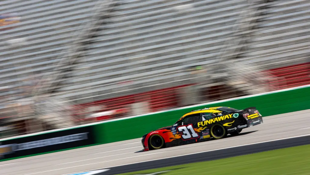 Funkaway Racing No. 31 Jordan Anderson Racing FunkAway v5 | TobyChristie.com