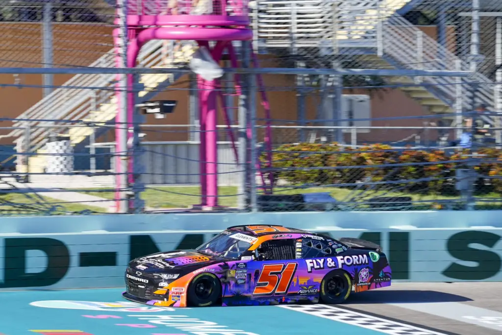 No. 51 Jeremy Clements Racing Fly and Form Structures | TobyChristie.com