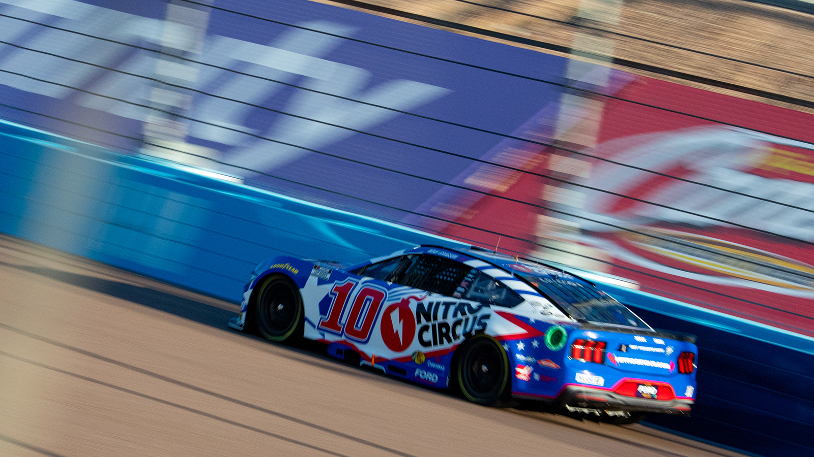 Stewart-Haas Racing drivers, and team react to emotional final race at Phoenix Raceway