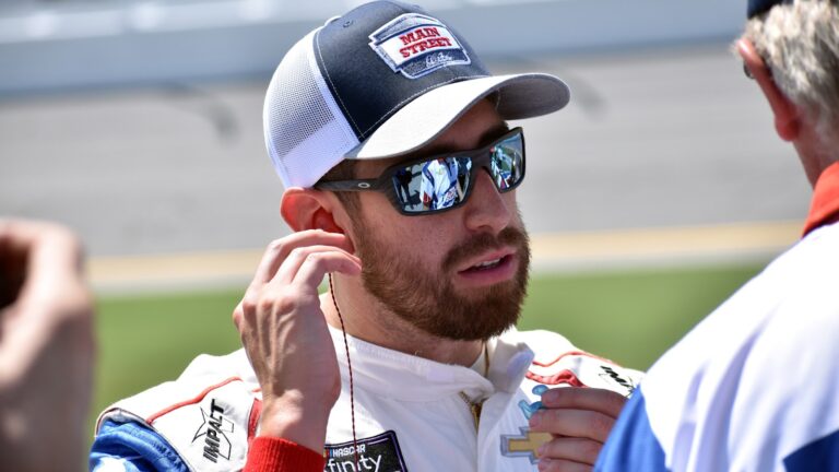 `82324_Daytona_Xfinity_Qualifying_Pits_CJMcLaughlin_1