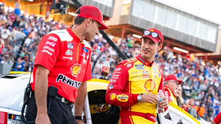 DB_wilkes_Cup_Race_Logano-8