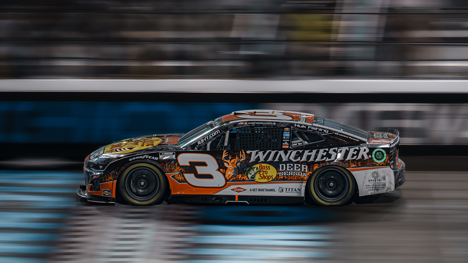 Austin Dillon wins the 2025 Cook Out 400 at Richmond Raceway over Alex Bowman to secure his place in the NASCAR Cup Series Playoffs