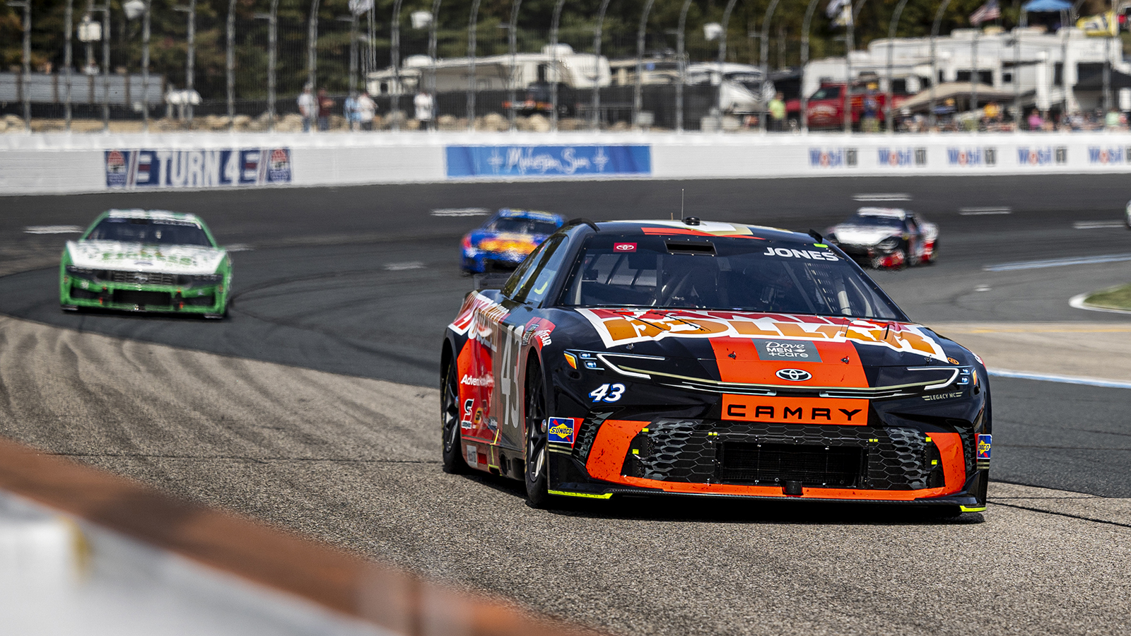 Erik Jones Hollywood Casino 400 Kansas Speedway preview