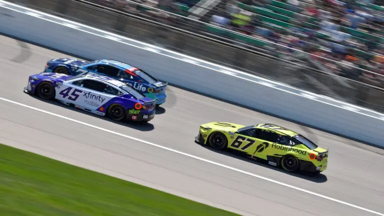 CW_2025_05_11_Cup_Kansas_Race_Pack_45_TylerReddick_67_CoreyHeim_23XIRacing_77_CarsonHocevar_SpireMotorsports-1