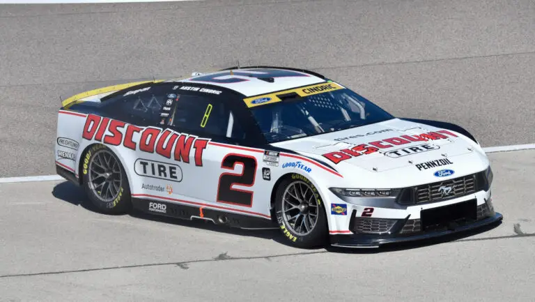 CW_2025_09_27_Cup_Kansas_Practice_Car_2_AustinCindric_TeamPenske-2