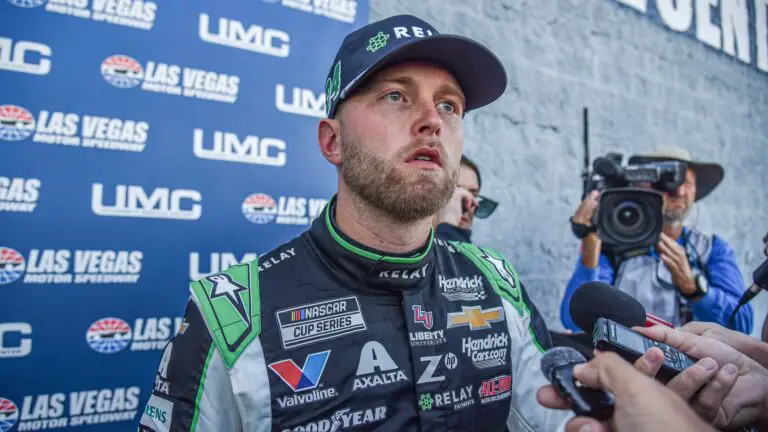 William Byron Ty Dillon Las Vegas Motor Speedway NASCAR Cup Series Hendrick Motorsports Kaulig Racing South Point 400