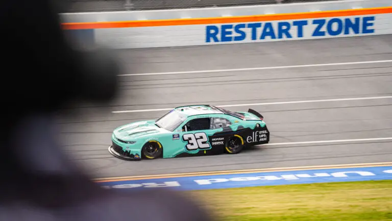 DB_Dega_Xfinity_QF_KatherineLegge