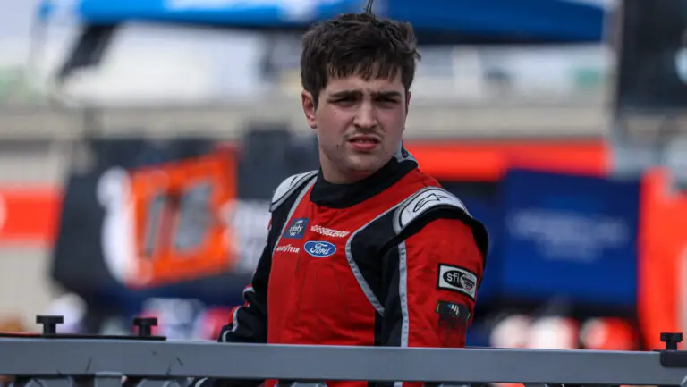 JM_Xfin_Iowa_Race_Tomassi0