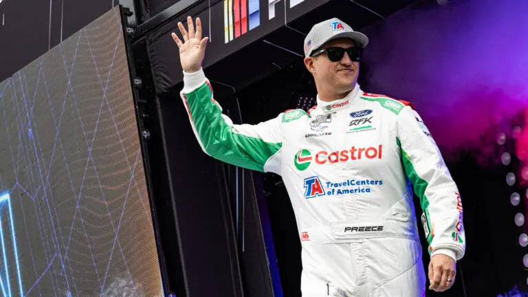 mm_cup_martinsville_race_ryanpreece-1