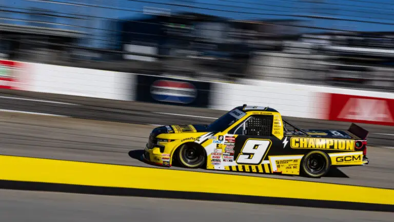 mm_trucks_martinsville_practice_grantenfinger-1 (4)