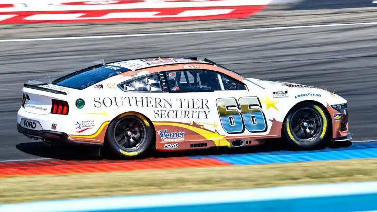 RE_NASCARCUP_WATKINSGLEN_QUALIFYING_Josh Bilicki