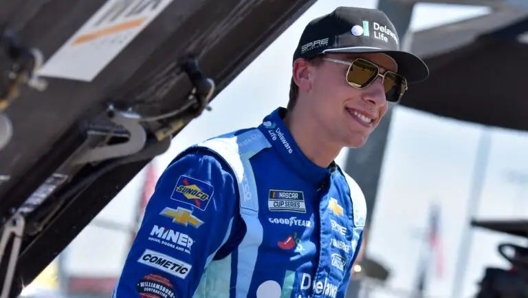 CW_2025_05_10_Trucks_Kansas_Qualifying_CarsonHocevar_SpireMotorsports-1