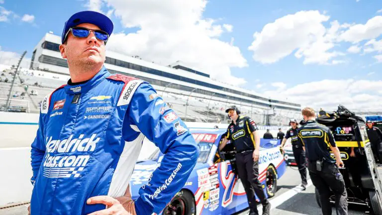 Kyle Busch took the pole position for Friday's NASCAR Craftsman Truck Series ECOSAVE 200 at Dover Motor Speedway