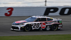 Christopher Bell held the lead late at Pocono, while racing with a fractured left wrist, but ultimately ran out of gas and finished 26th.