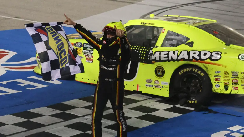 Brandon Jones outdueled Chase Elliott for the win in the Cuervo 300 NASCAR O'Reilly Auto Parts Series race at Chicagoland Speedway.