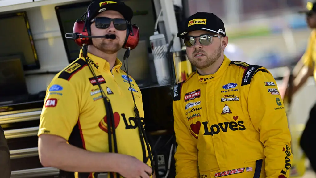 Brennan Poole earned the pole position for Friday night's NASCAR Craftsman Truck Series Zero Carbon Bioethanol 150 at Phoenix Raceway, here's the official starting lineup