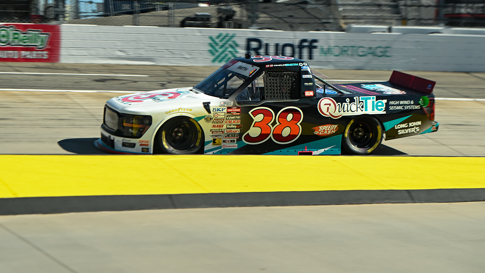 Black's Tire 200 race results NASCAR Craftsman Truck Series at Martinsville Speedway