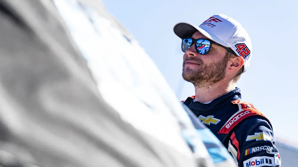 Matt Mills will make his first start of the NASCAR Craftsman Truck Series season this weekend at Charlotte Motor Speedway.